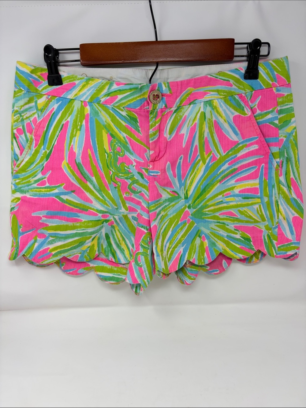 Lilly Pulitzer Tropical Print The Buttercup Shorts W/Scallop Hem Size 6